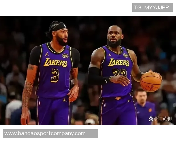 保罗出战场次和分钟数现役第二仅次于詹姆斯的传奇之路