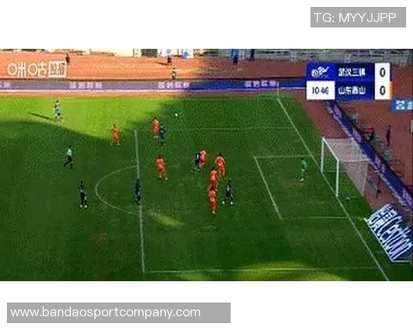 泰山队上半场领先三镇2-0泽卡刘洋进球被吹的争议瞬间回顾