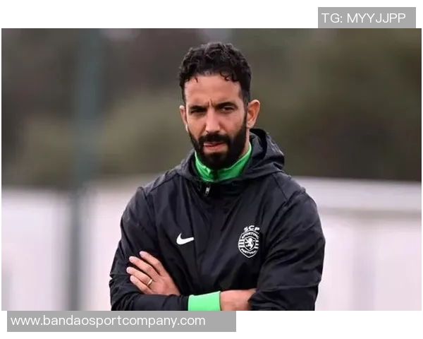 费迪南德谈阿莫林理念调整与阿门斯直接出球风格变化