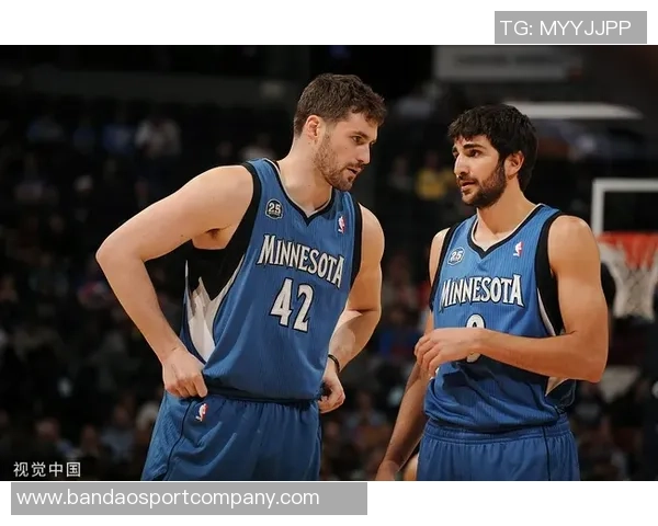 布克谈NBA中国赛意义强调篮球无国界与中国球迷的热情支持